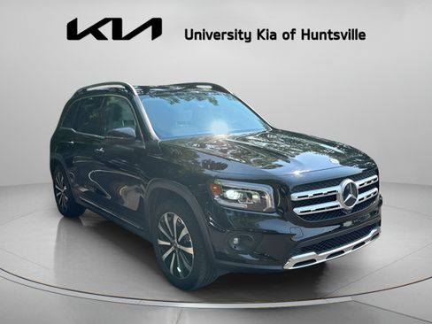 Used 2022 Mercedes-Benz GLB 250 image 2
