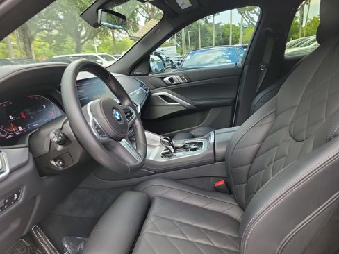 Used 2023 BMW X6 xDrive40i w/ M Sport Package AWD/4WD image 11