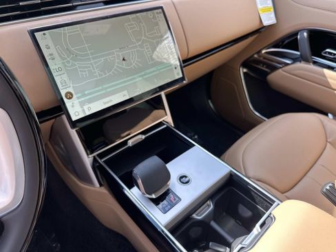 New 2026 Land Rover Range Rover SE AWD/4WD image 14