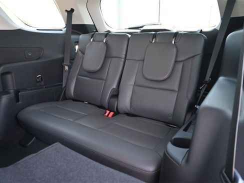 Certified 2025 Ford Explorer Active w/ Active Comfort Package image 44