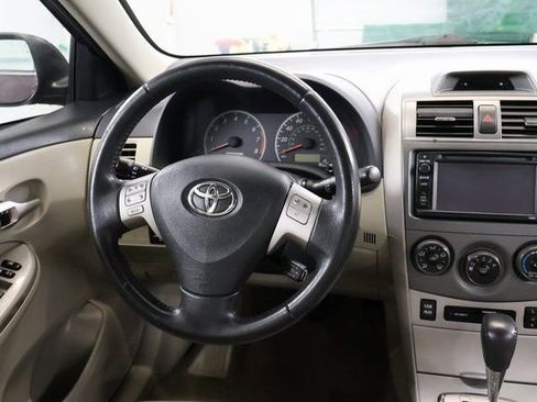 Used 2013 Toyota Corolla LE Special Edition image 14