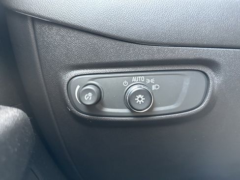 Used 2023 Chevrolet Equinox RS w/ RS Leather Package image 36