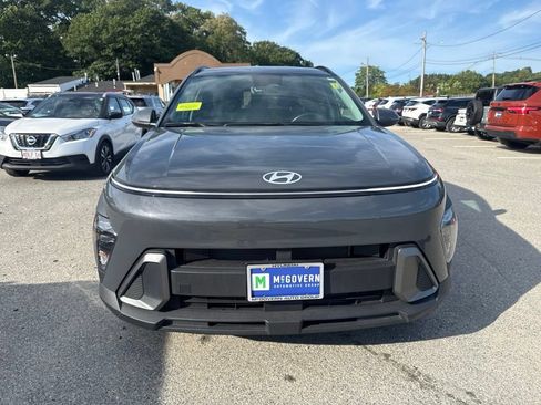 Used 2024 Hyundai Kona SEL w/ Convenience Package AWD/4WD image 3