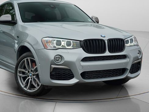 Used 2018 BMW X4 M40i image 16