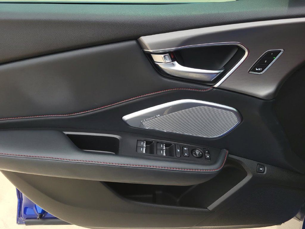 Used 2021 Acura RDX w/ Advance Package FWD image 18