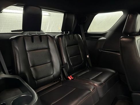 Used 2019 Ford Explorer Sport w/ Equipment Group 401A image 32