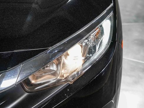 Used 2018 Honda Civic EX-T image 7