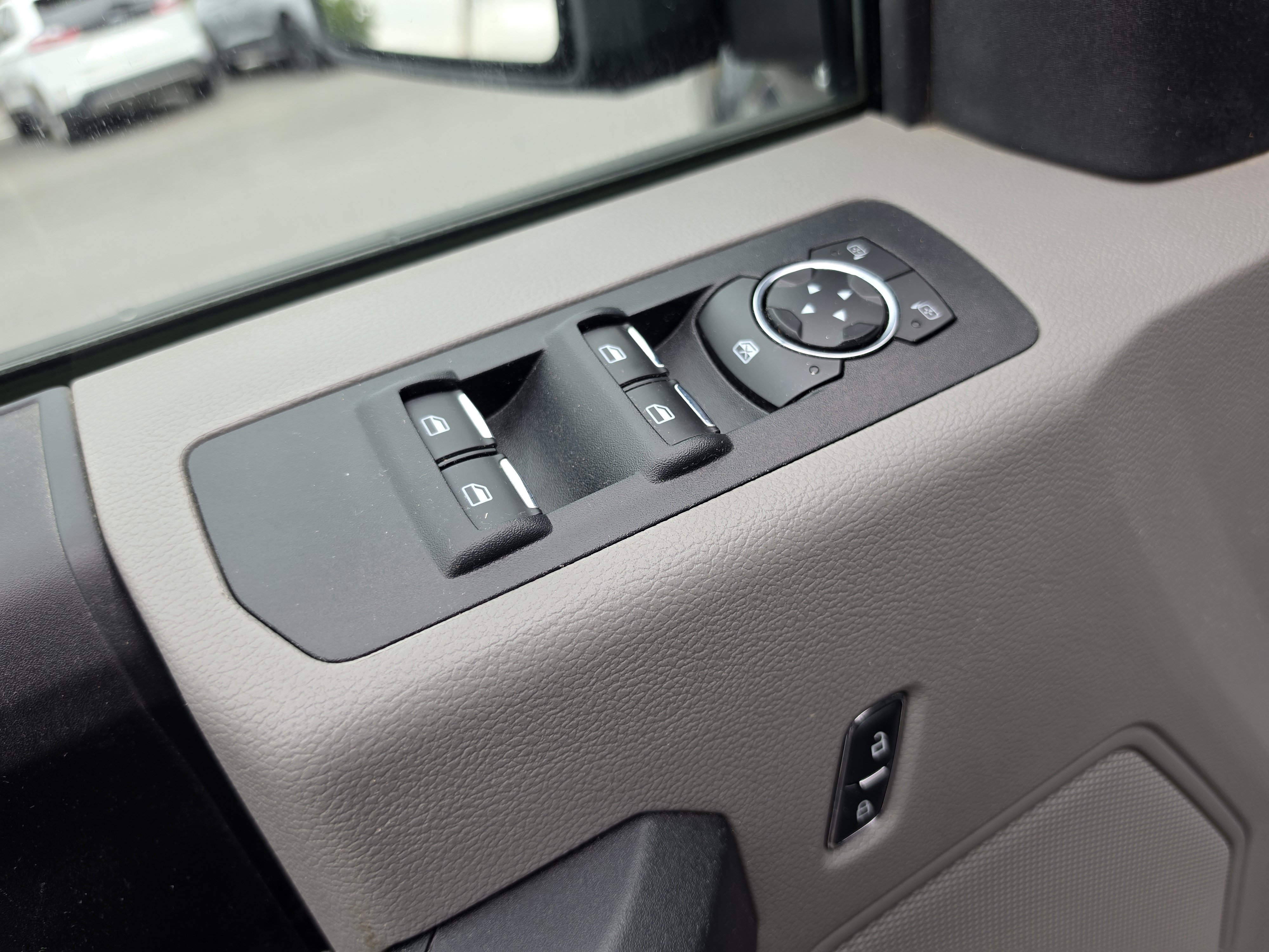 Used 2018 Ford F150 XL w/ Equipment Group 101A Mid AWD/4WD image 16