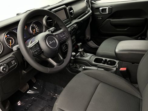 Used 2023 Jeep Wrangler Unlimited Sport AWD/4WD image 10