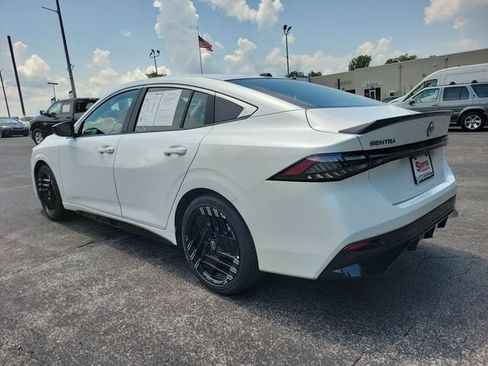 Used 2026 Nissan Sentra SR w/ Floor Mat Package FWD image 3