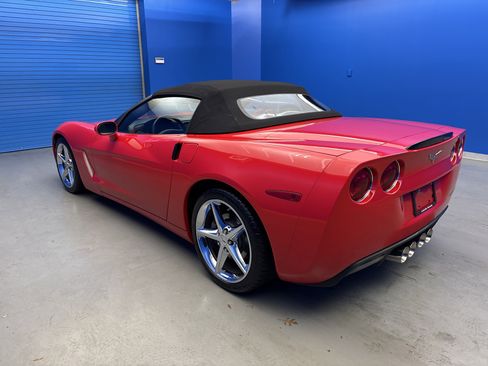 Used 2012 Chevrolet Corvette Convertible w/ 2LT Preferred Equipment Group image 5