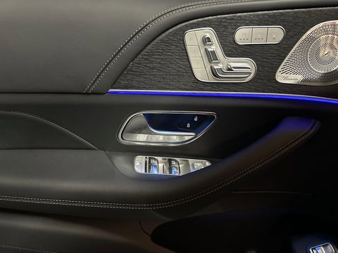New 2026 Mercedes-Benz Maybach GLS 600 4MATIC image 13