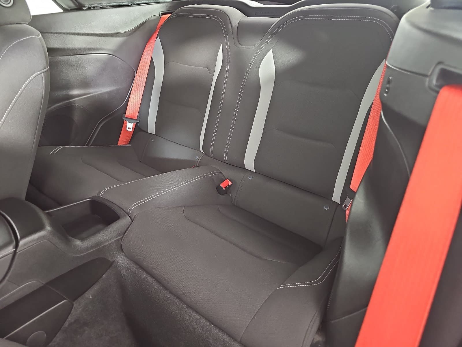 Used 2022 Chevrolet Camaro SS w/ LPO, Ground Effects Package RWD image 13