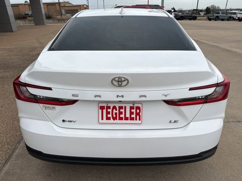 Used 2025 Toyota Camry LE w/ Convenience Package FWD image 6