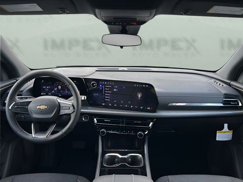 Used 2026 Chevrolet Traverse LT w/ Sun and Wheel Package AWD/4WD image 14