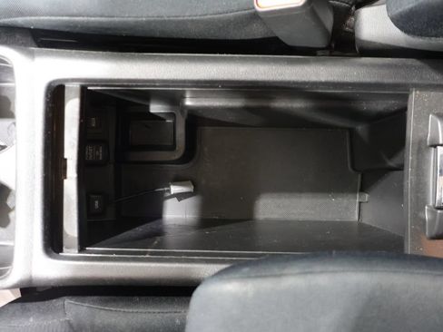 Used 2013 Honda CR-V LX image 28
