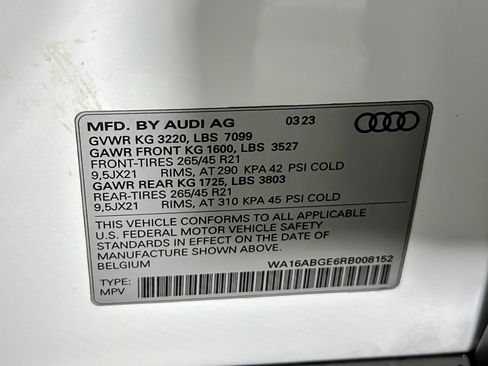 Used 2024 Audi Q8 e-tron Prestige AWD/4WD image 27