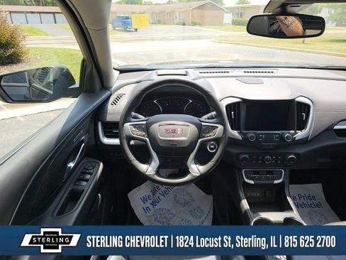 Used 2022 GMC Terrain SLT w/ Infotainment Package II AWD/4WD image 27