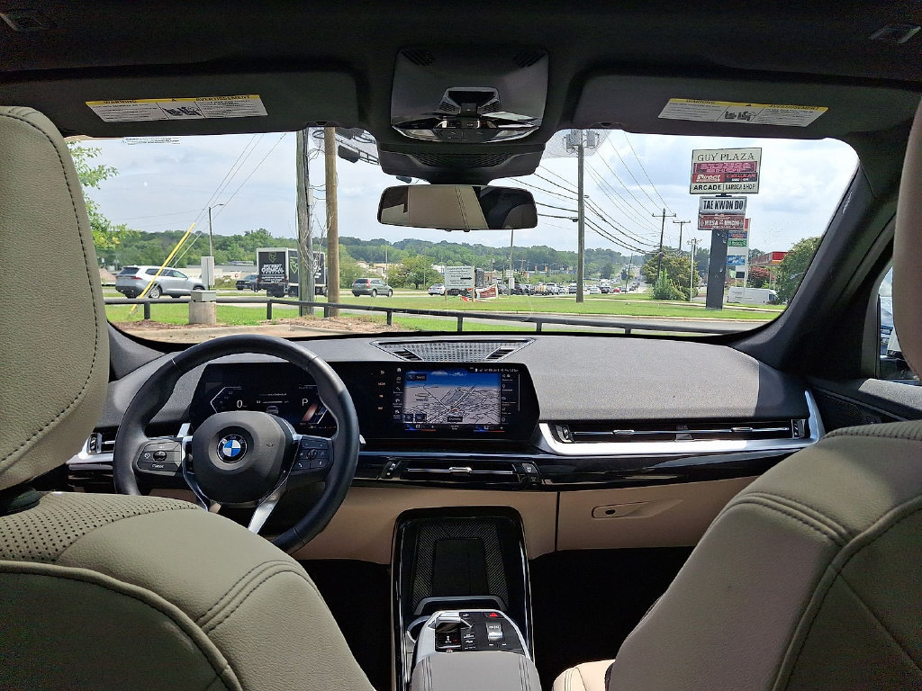Used 2023 BMW X1 xDrive28i w/ Convenience Package AWD/4WD image 10