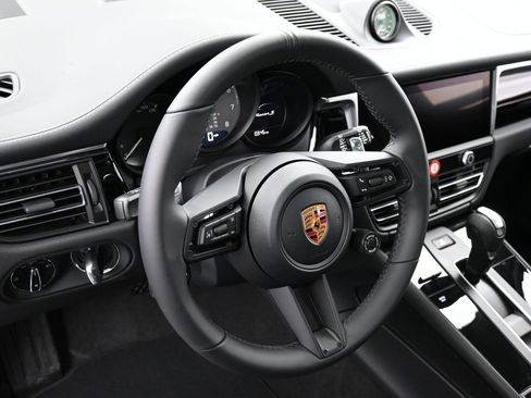 New 2026 Porsche Macan S AWD/4WD image 17