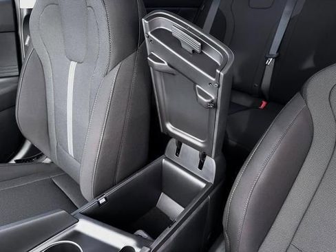 New 2026 Hyundai Elantra SE image 18