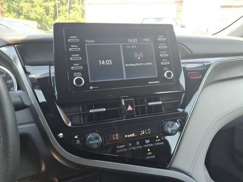 Used 2022 Toyota Camry LE AWD/4WD image 17