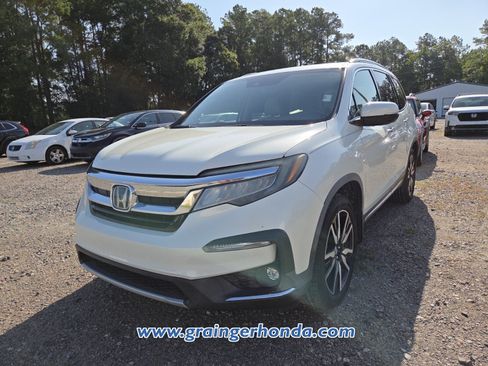 Certified 2019 Honda Pilot Touring image 2