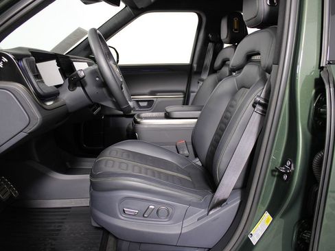 Used 2022 Rivian R1T Adventure AWD/4WD image 31