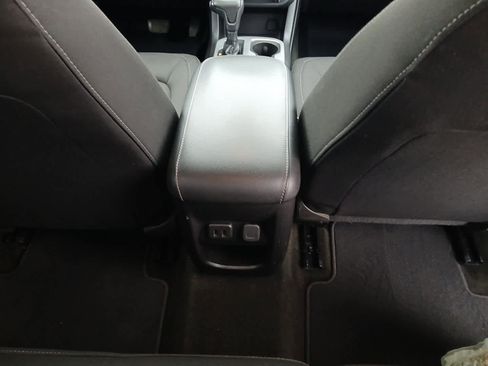 Used 2018 Chevrolet Colorado LT w/ LT Convenience Package AWD/4WD image 61