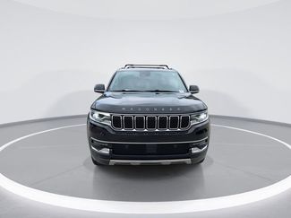 Used 2022 Jeep Wagoneer Series III w/ Premium Group I AWD/4WD video 1