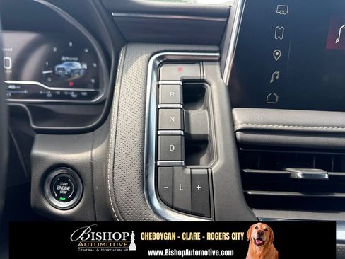 Used 2024 GMC Yukon XL SLT AWD/4WD image 27