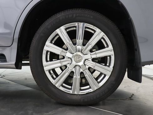 Used 2017 Lexus LX 570 4WD w/ Luxury Package image 51