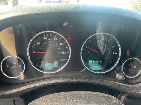 Used 2013 Jeep Wrangler Unlimited Sahara w/ Connectivity Group image 11