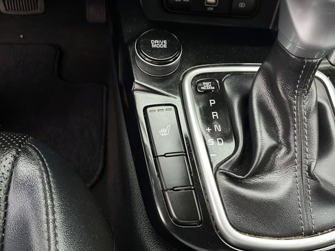 Used 2021 Kia Seltos EX image 12