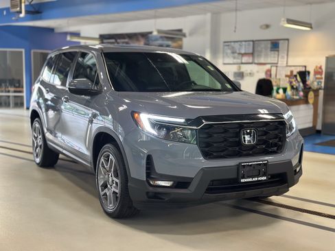 Used 2023 Honda Passport EX-L image 4
