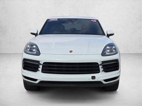 Used 2019 Porsche Cayenne image 2