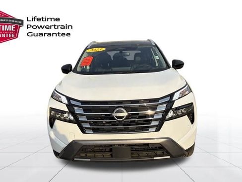 Certified 2025 Nissan Rogue SL w/ Tech Package AWD/4WD image 9