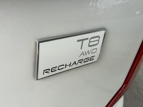 Used 2023 Volvo XC90 T8 Plus w/ Protection Package Premier AWD/4WD image 6