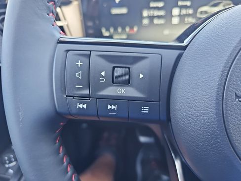 New 2026 Nissan Kicks SR image 9