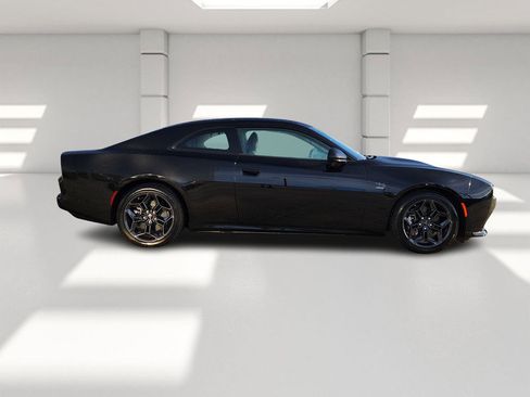 Used 2025 Dodge Charger R/T w/ Quick Order Package 25M R/T image 6