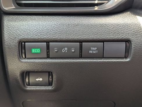 Used 2024 Nissan Sentra S FWD image 30