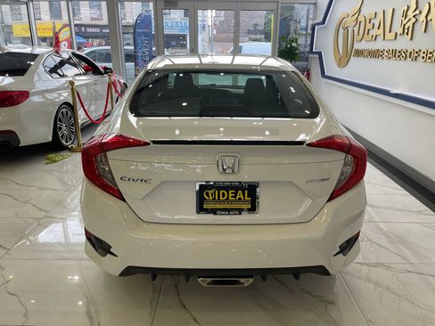 Used 2019 Honda Civic Sport image 6