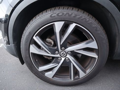 Used 2021 Volvo XC40 T4 R-Design w/ Advanced Package FWD image 15