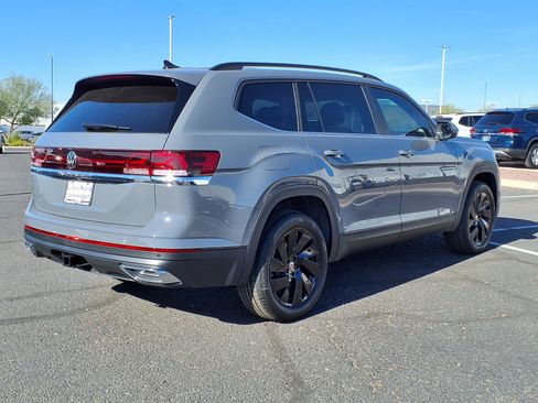 New 2026 Volkswagen Atlas SE FWD image 5