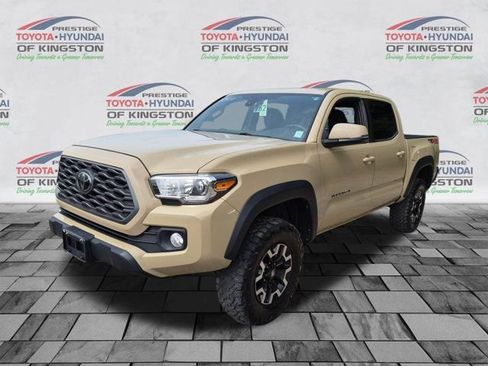 Used 2020 Toyota Tacoma TRD Off-Road AWD/4WD image 8