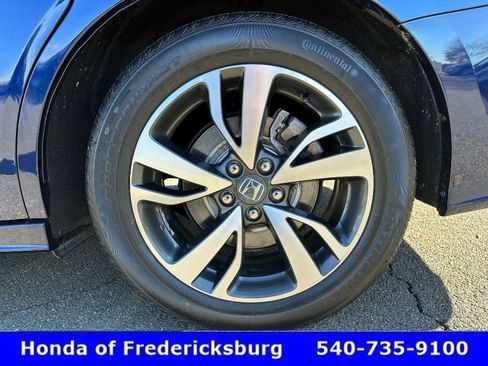 Certified 2024 Honda Odyssey Touring image 12