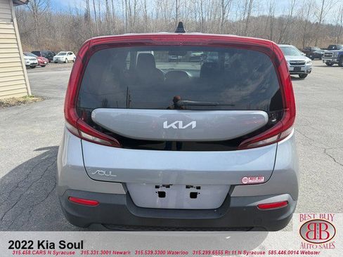 Used 2022 Kia Soul LX w/ Technology Package image 4