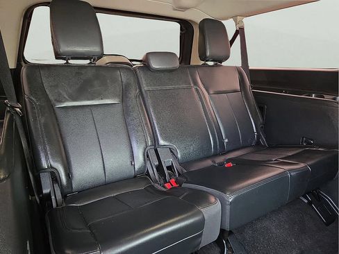 Used 2022 Ford Expedition Max XLT AWD/4WD image 11