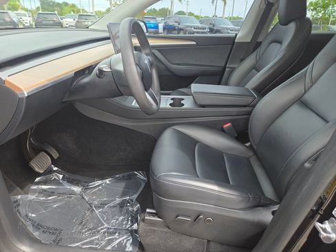 Used 2023 Tesla Model Y Long Range AWD/4WD image 28