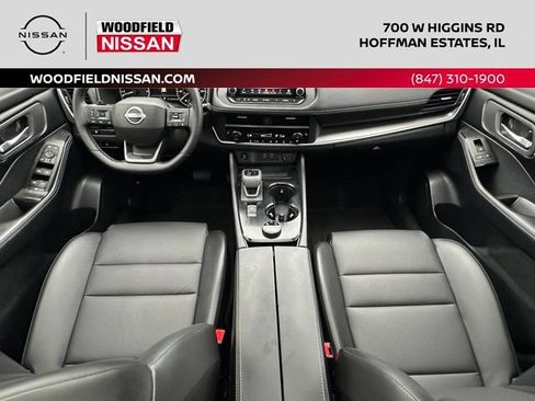 Certified 2025 Nissan Rogue SV w/ SV Premium Package AWD/4WD image 31